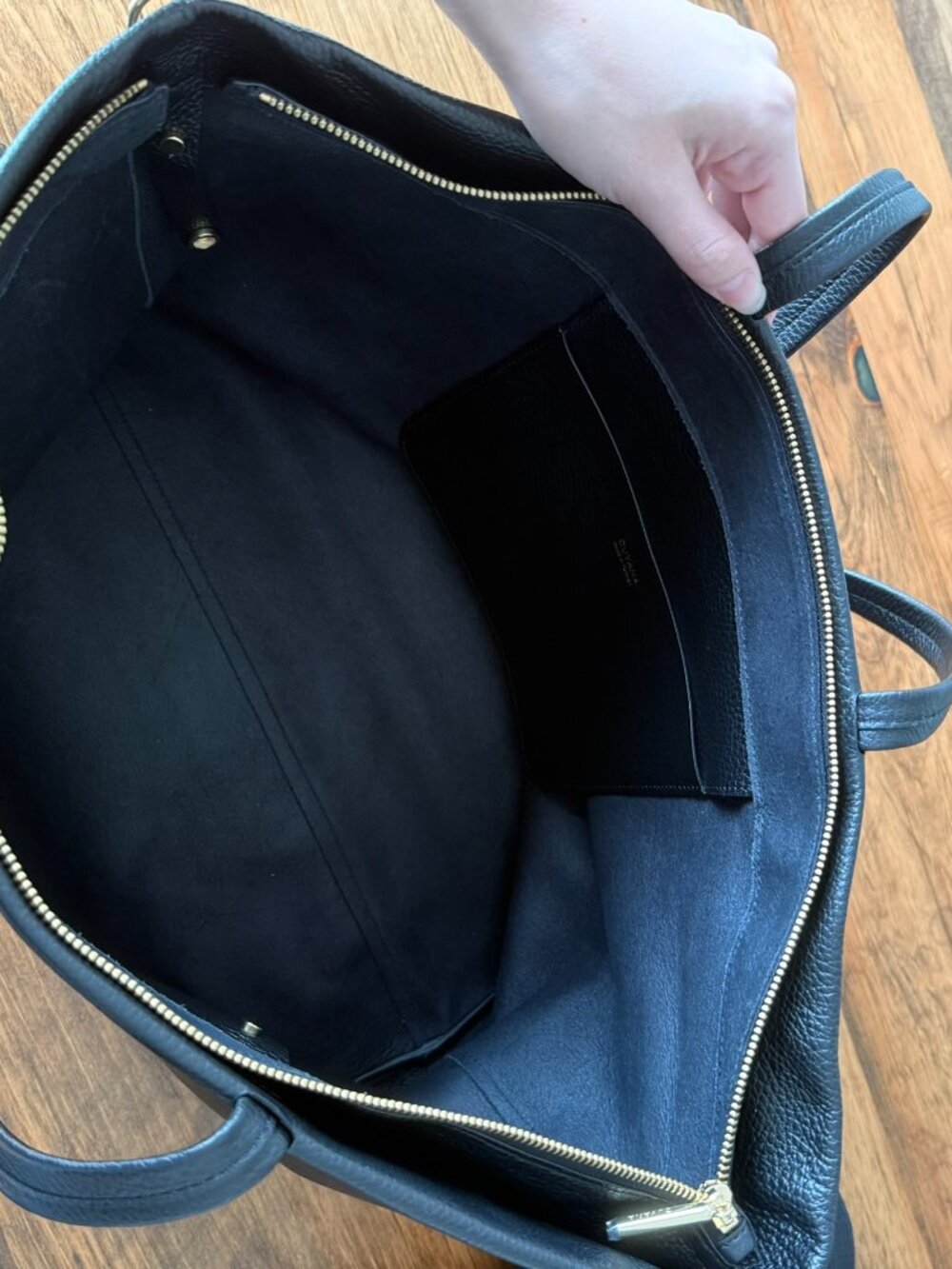 Cuyana Black Classic Easy Zipper Tote bag purse - NEW without tags - Picture 6 of 8